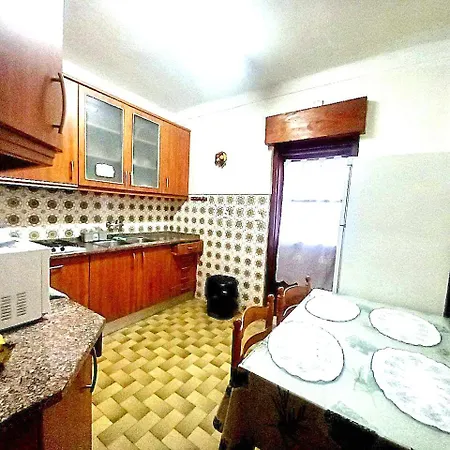 Проживание в семье Big Room Private Tourist Near The Lisbon Airport