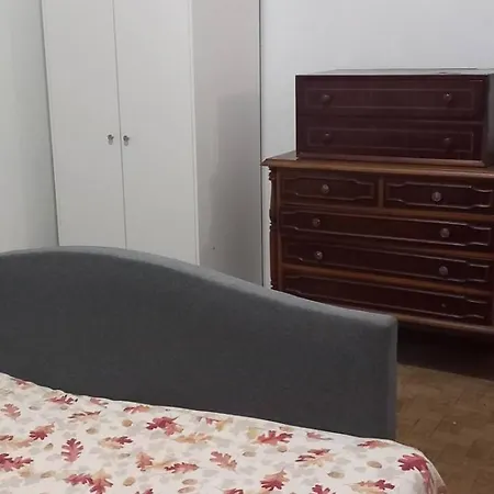 Big Tourist With Balcony Near The Lisbon Airport * Sao Joao da Talha