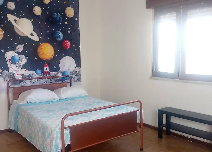 Big Private Tourist Near The Lisbon Airport *